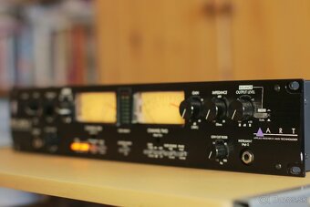 ART PRO MPA-II Mikrofónový predzosilňovač - 2