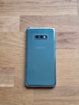 Samsung S10e zelený, 128 GB - 2