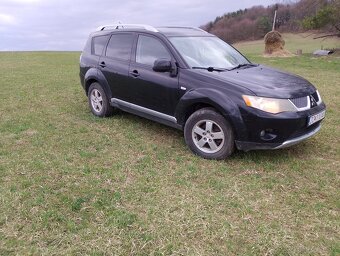 Mitsubishi Outlander - 2
