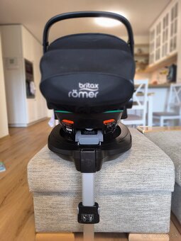 Vajíčko Britax Romer baby safe 3 i-size + isofix základňa - 2