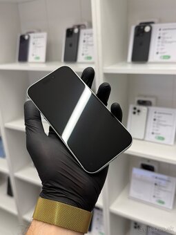 ZÁRUKA 2 ROKY /  Apple iPhone 15 128GB Green, 100% - 2