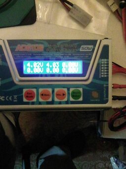 Nabíjačka AD6106. - 2