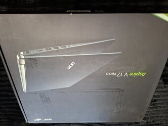 Pokazený herny notebook Acer Aspire v17 nitro - 2