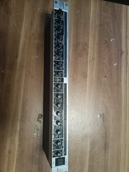 Behringer MDX2600 V2 - 2