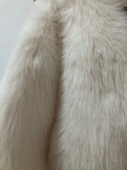 Kvalitná Umelá Bunda M - 2