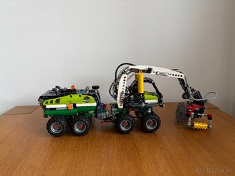 LEGO Technic 42080 - Forest machine (Lesný stroj) - 2