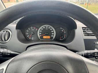 Predám Suzuki Swift 1,3i 4x4 - 2