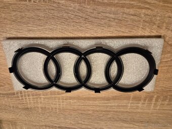 PREDNY ZNAK KRUHY AUDI OOOO - 2