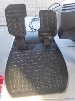 Volant s pedalmi thrusmart Ferrari t80 - 2
