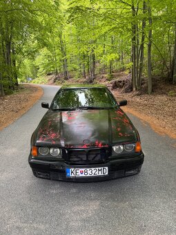 BMW e36 320i coupe - 2