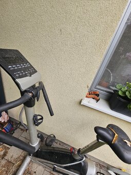 Darujem za odvoz stacionarny bicykel - 2
