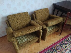 VÁLENDA / GAUČ A DVE KRESLÁ - 2