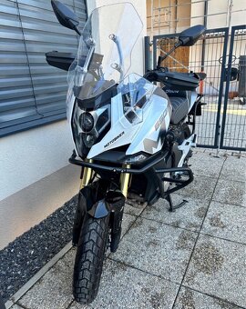CF Moto 650 MT Premium - 2