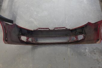 VW Polo Predný nárazník. - 2