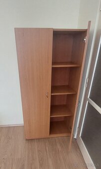 Skriňa 2 ks/1ks=20 eur - 2
