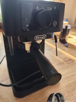 Kávovar DELONGHI - 2