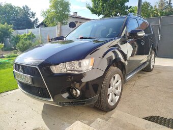 Mitsubishi Outlander 130 kw, rocnik 8/2012 - 2