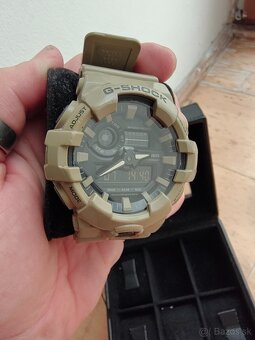 Casio G-Shock GA-700 - 2
