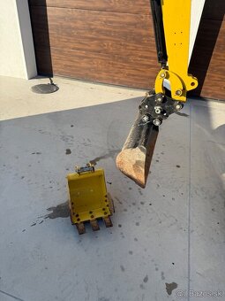 Predám minibager top stav - 2