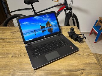 17.3"/HP Notebook/8GB RAM DDR3/1TB SSHD/2x Grafická karta 2 - 2
