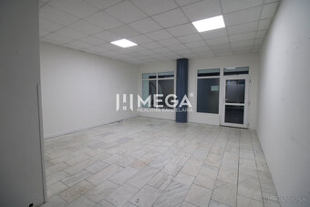 NA PRENÁJOM obchodný priestor v OD Laborec v meste Humenné - 2