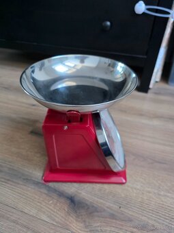 Retro mechanická kuchynská váha celokovová - 2