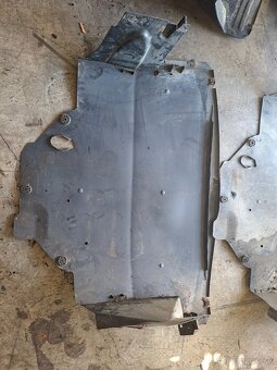 Predam spodný kryt na Renault Master - 2