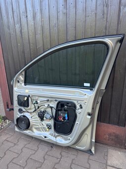 Predné dvere škoda octavia 3, octavia 3 facelift LF8H - 2