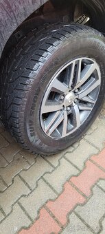 Predám zimné + letné pneumatiky 265/60 R18 - 2