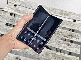 SAMSUNG Galaxy Z Fold6, 12GB RAM, 256GB Crafted Black - 2