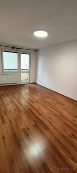Prenájom 2 izbový byt s balkónom Nové Zámky - 2