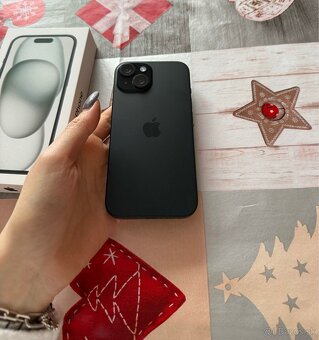iPhone 15 128GB čierny - 2