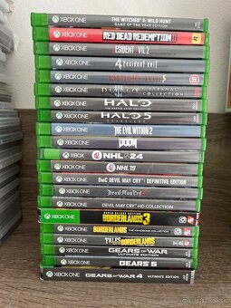Xbox one S + hry a ovládače - 2