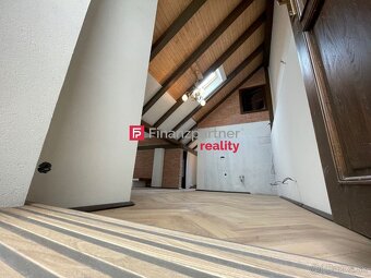Nadštandartný podkrovný app. byt s vytahom na Hlavnej ulici - 2