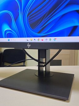 Monitor HP z23 g2 - 2