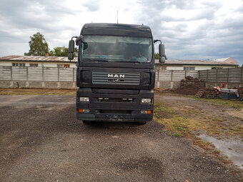 Ťahač s sklápacím návesom - 2