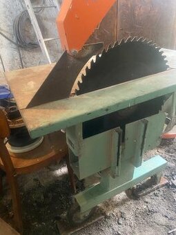 Cirkulárka-stolová píla 5,5 kW s hobľovačkou málo používaná - 2