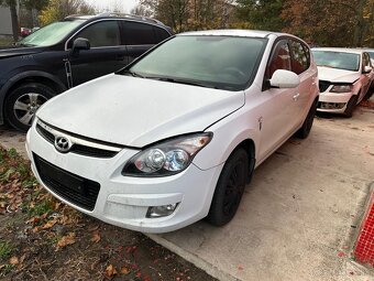 Rozpredám na diely Hyundai i30 I HB 1.4 G4FA - 2