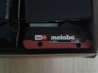 Metabo šrobovačka + 2 baterie a nabijacka - 2