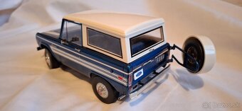 Ford bronco 1/18 - 2
