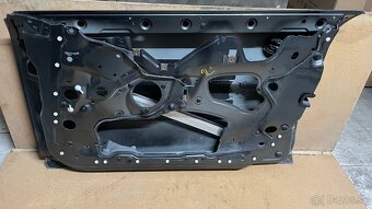 Pravé predné dvere Audi A6 C6 model 4F - 2