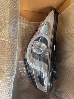 Predné svetlo Hyundai I40 - 2