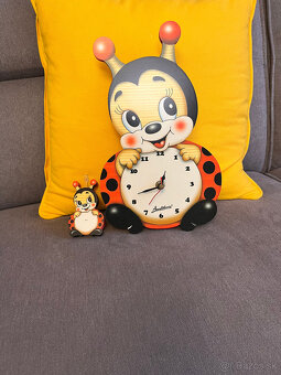 Nástenné hodiny - lienka - 2