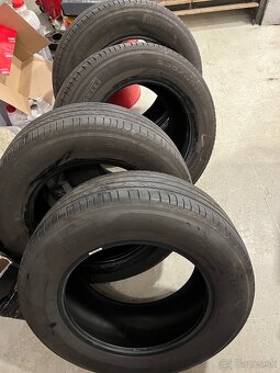 Pirelli powergy 235/65 R17 - 2