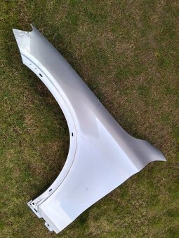 Mercedes GLC C253 X253 2016 - Lavy predny blatnik - 2