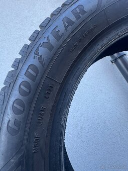205/55 R16 goodyear zimne - 2