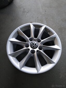 16" sada VW + 215/65 16C letné pneu. - 2