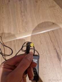 Adapter nabijacka 20V/4.5A 90W 04571
- 2