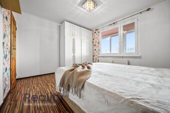 Svetlý 3 izbový byt s balkónom v centre mesta Dunajská Stred - 2
