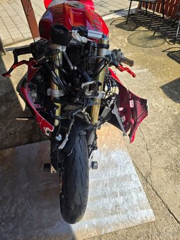 Yamaha r1 2002 - 2